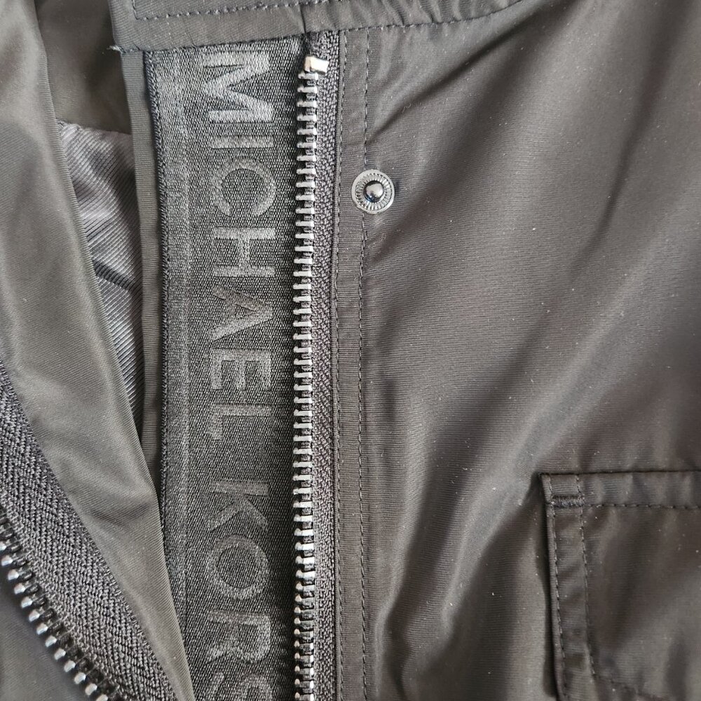 NWT $295 retail Michael Kors Women's Jacket Anorak Rain - Black-Medium - Picture 2 of 7